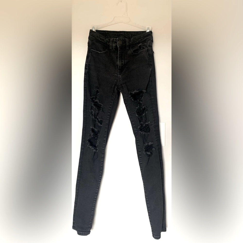 American Eagle “NE(X)T LEVEL STRETCH” youth ripped skinny jeans